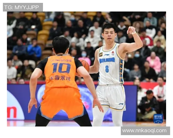 方硕的篮球之路：从青涩新秀到CBA明星的成长历程与奋斗故事